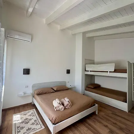 Privata In Paola Gæstehus 4*