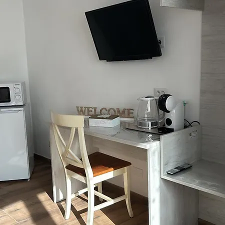 Privata In Paola 풀라