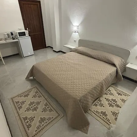 Privata In Paola Guest house