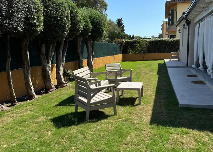 Privata In Paola 게스트하우스 4*